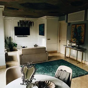 Ab Residences -cihangir Luxury Antique Апартаменты